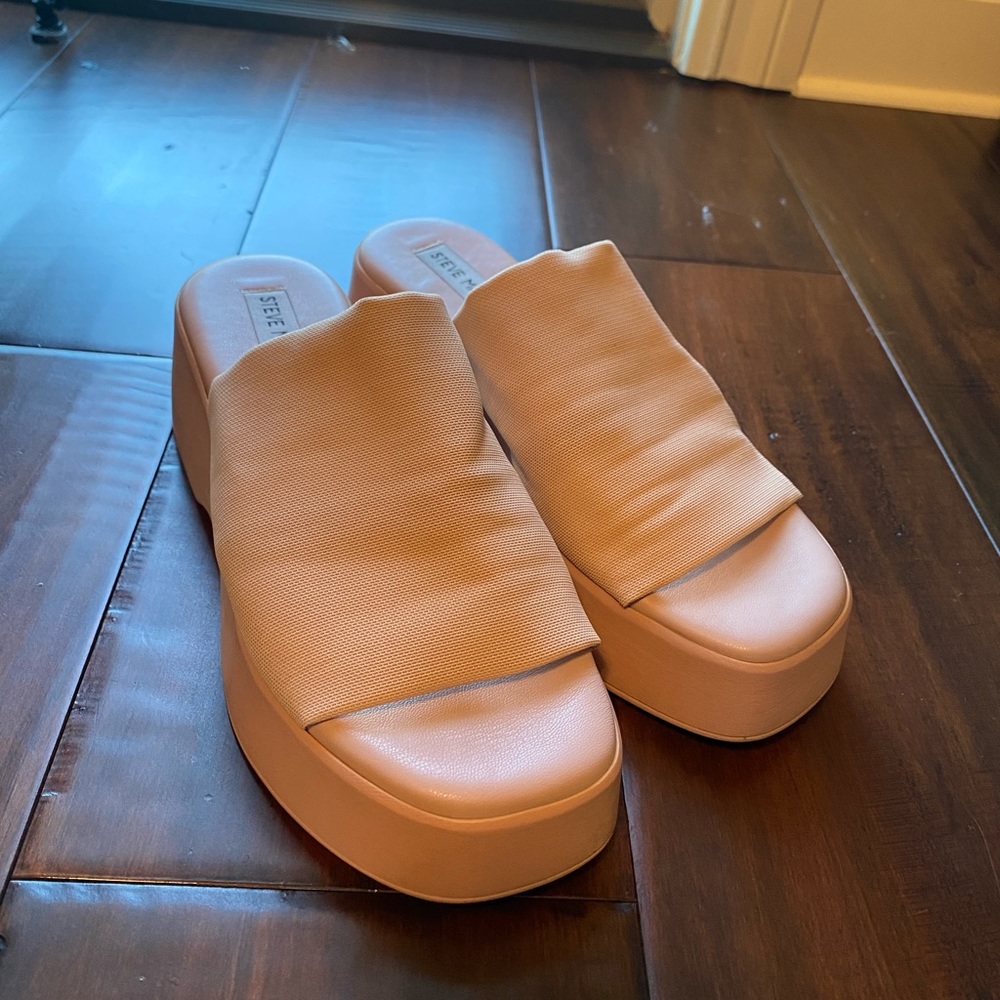 Steve Madden Slinky Sandal